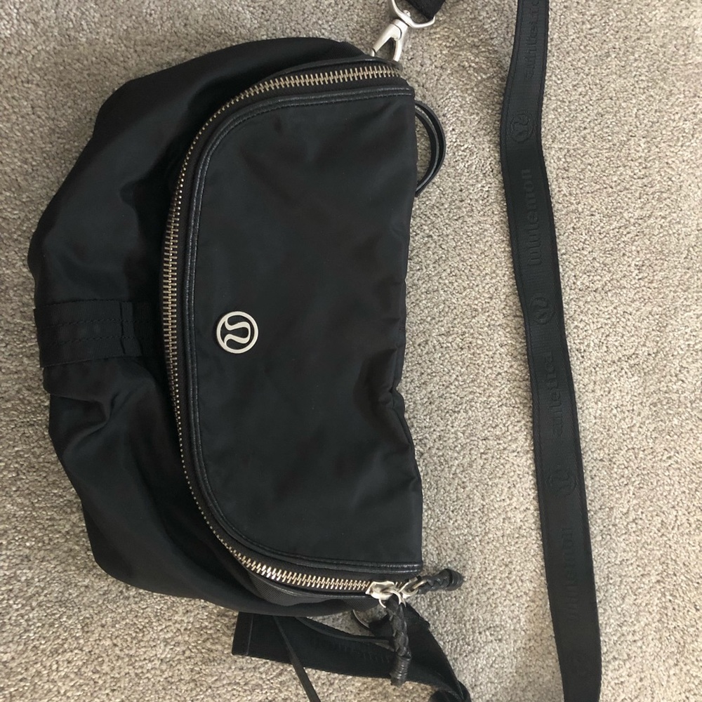Lululemon belt bag